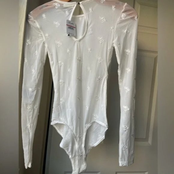NWT Free People Floral Mesh Embroidered Bodysuit - Picture 2 of 9